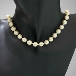 FAUX PEARL CHOKER NECKLACE
